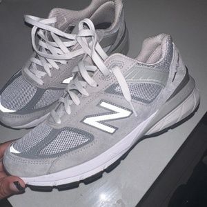 New Balance 990